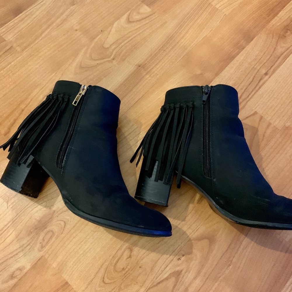 Black suede fringe boots